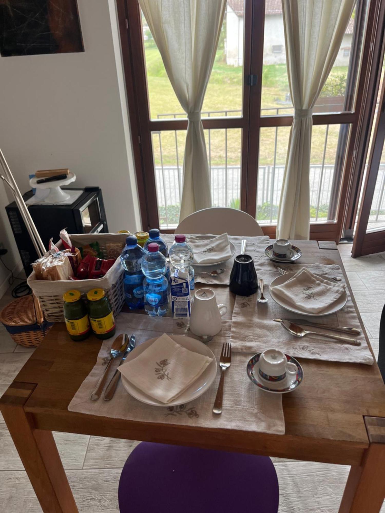 B&B Rooms 蒙卡沃 外观 照片